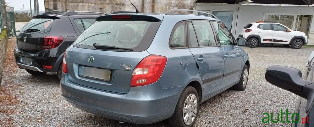 2008' Skoda Fabia Break photo #1