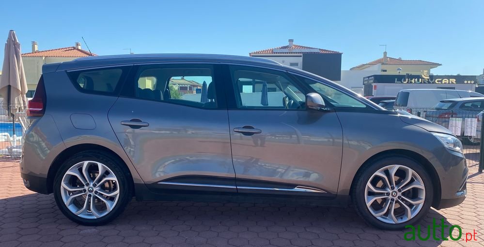 2017' Renault Grand Scenic photo #6