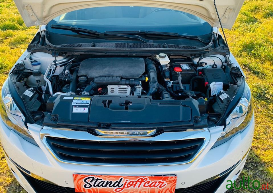 2017' Peugeot 308 Sw photo #5