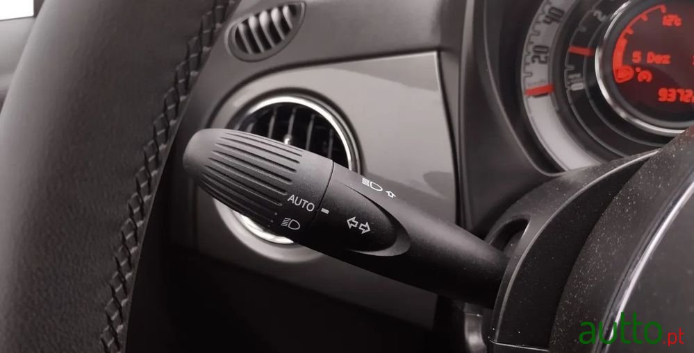 2022' Fiat 500 1.0 Hybrid Club photo #6