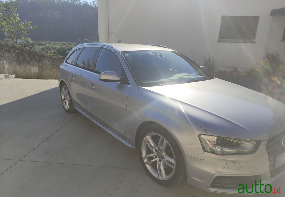 2014' Audi A4 Avant photo #5