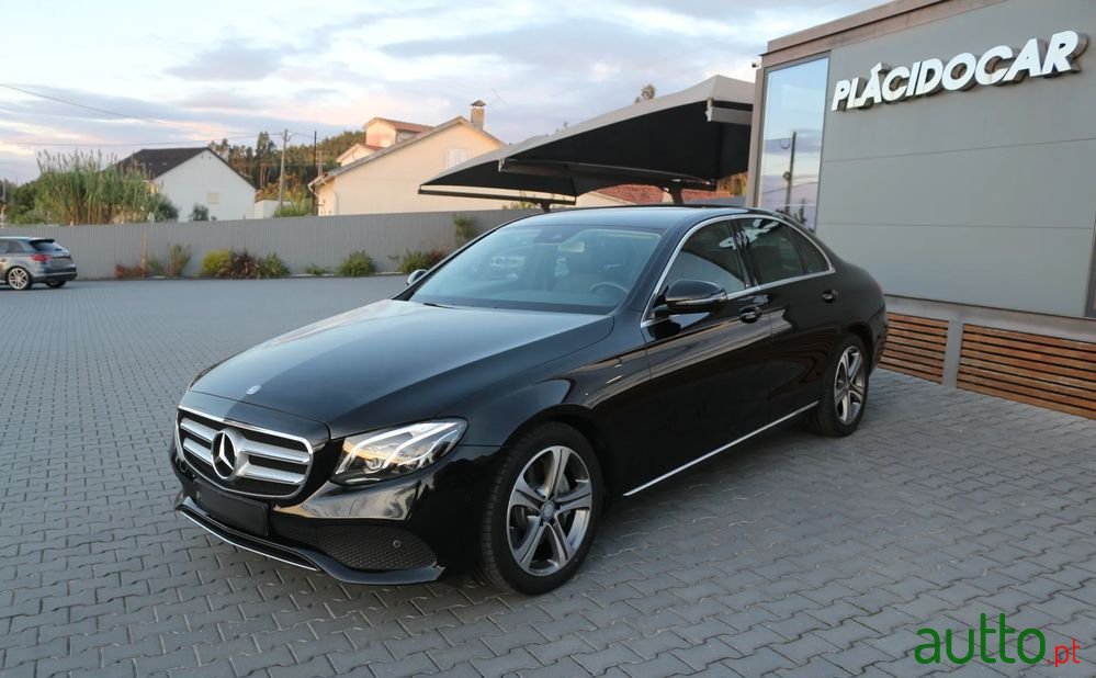 2016' Mercedes-Benz Classe E photo #2