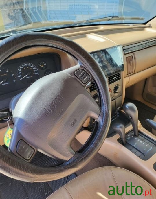 2000' Jeep Grand Cherokee photo #5