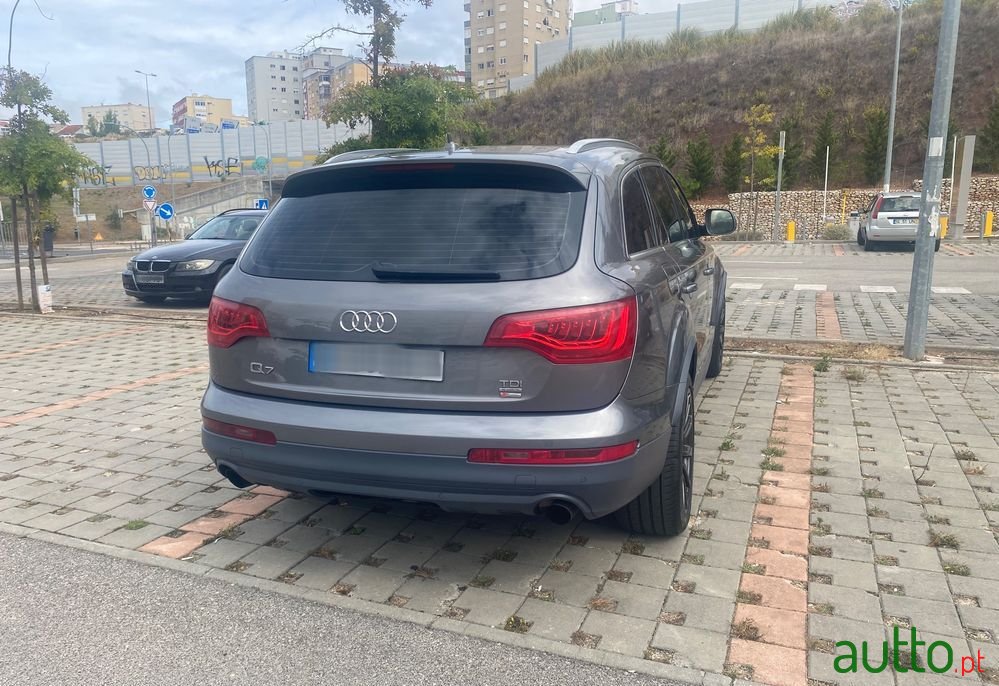 2010' Audi Q7 photo #4