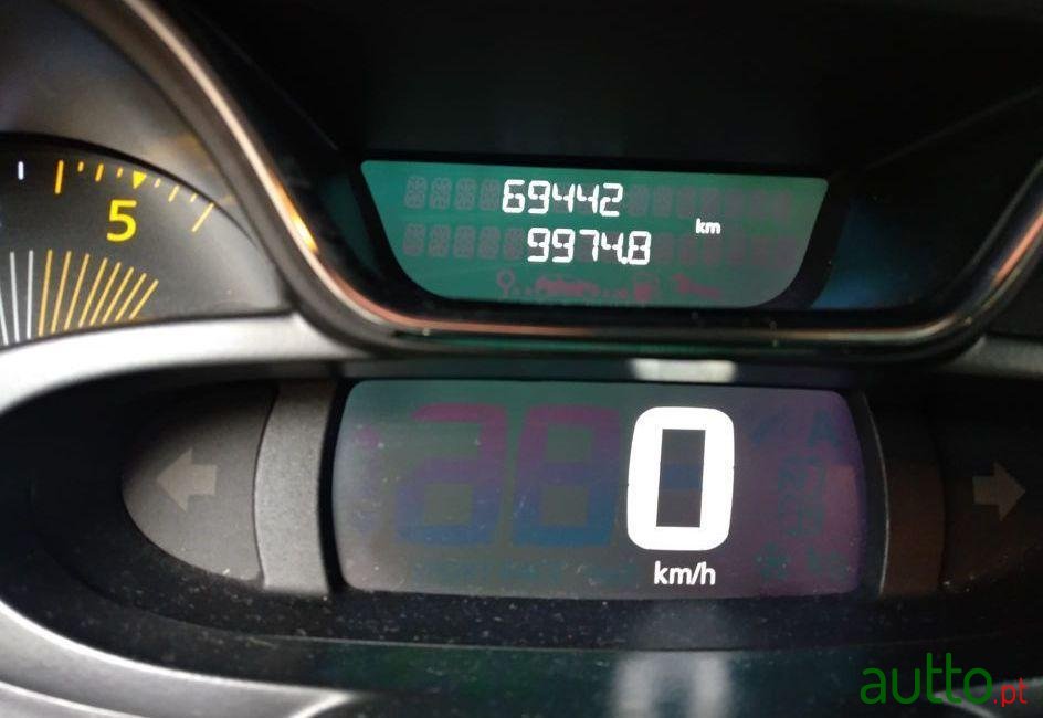 2014' Renault Captur photo #2