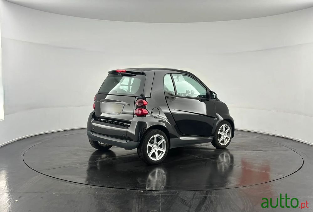 2009' Smart Fortwo photo #2