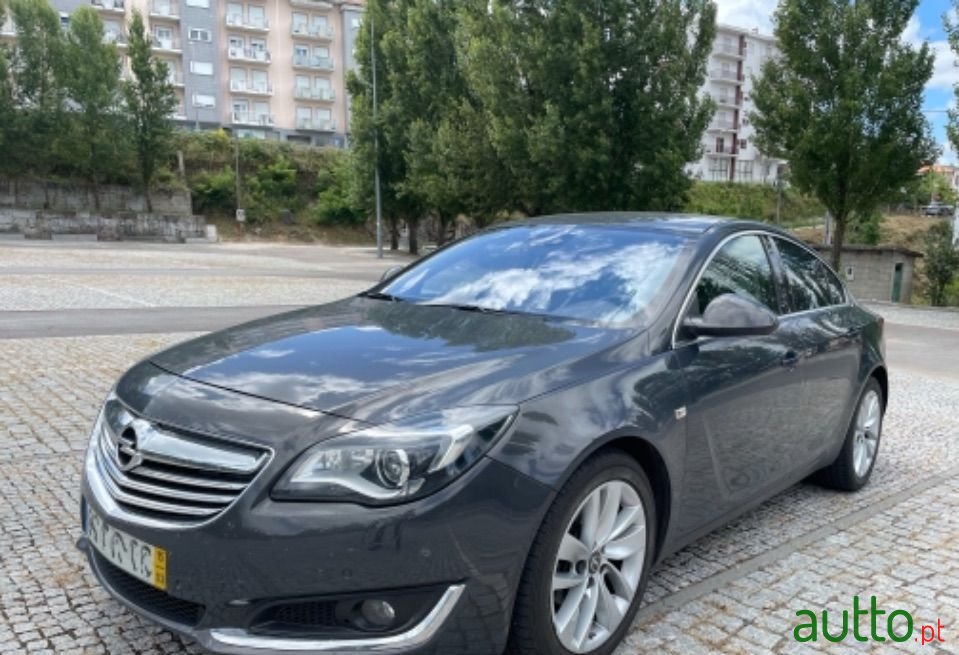 2015' Opel Insignia photo #2