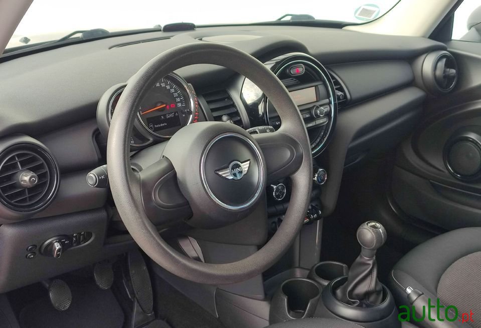2016' MINI One photo #4