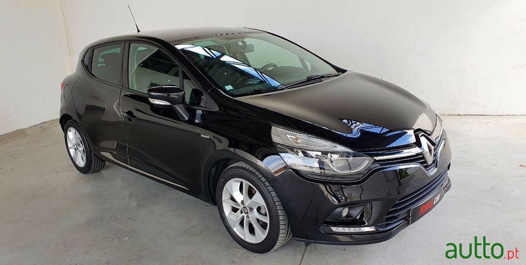 2017' Renault Clio photo #1