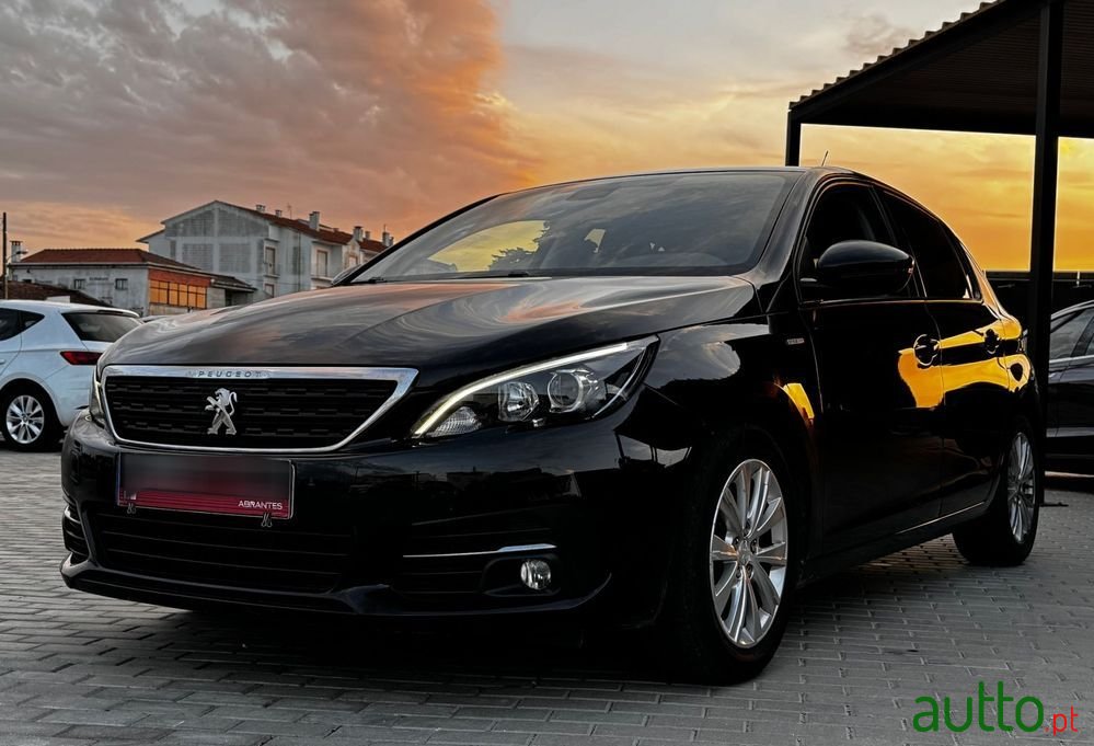 2020' Peugeot 308 photo #3