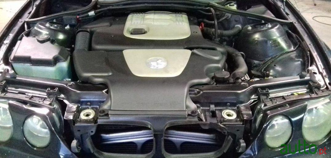 2003' BMW Compact photo #3