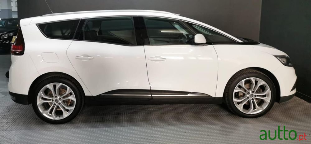 2018' Renault Grand Scenic photo #2