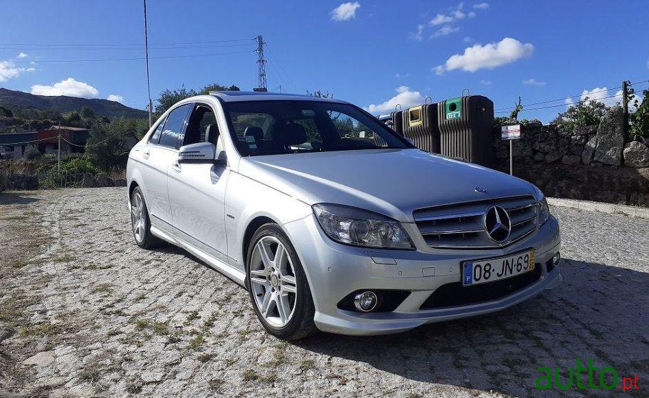 2010' Mercedes-Benz C-220 photo #2