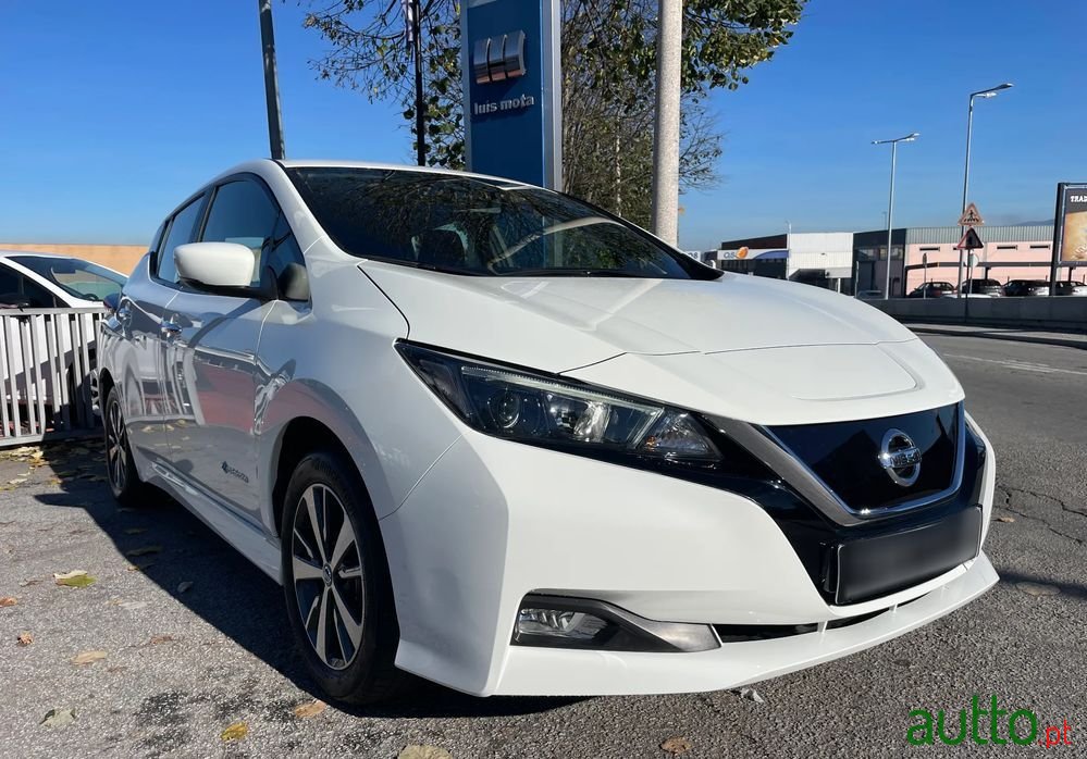 2018' Nissan Leaf N-Connecta photo #3
