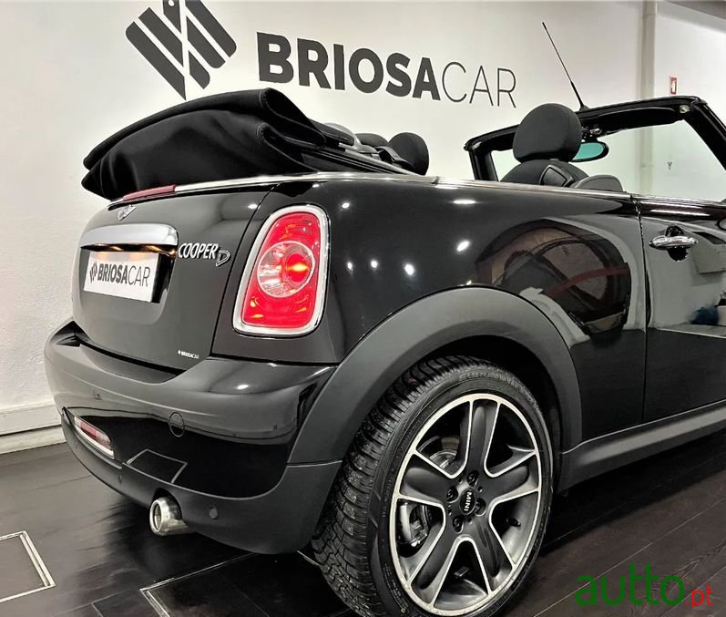 2012' MINI Cooper D Cabrio photo #3