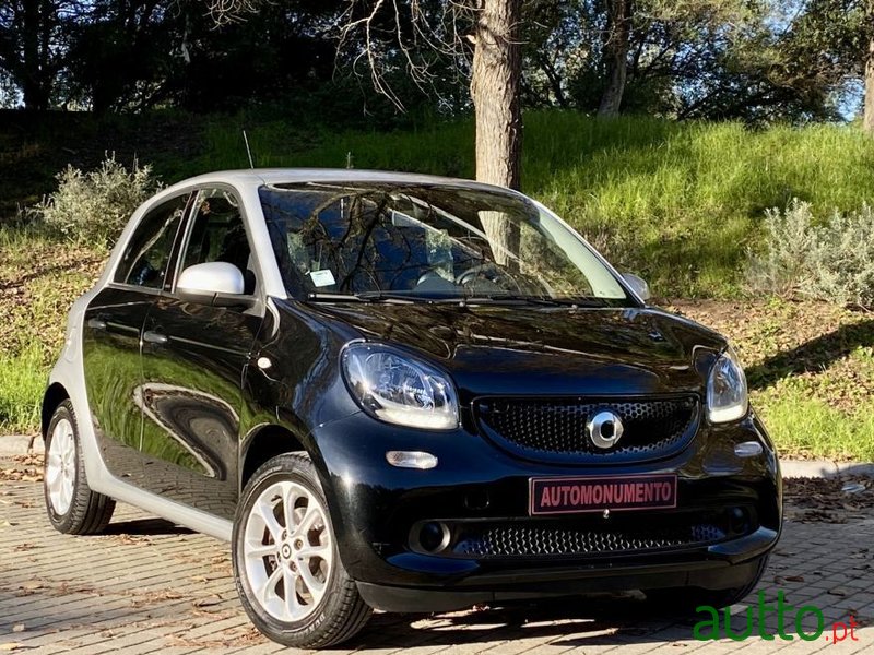 2019' Smart Forfour photo #1