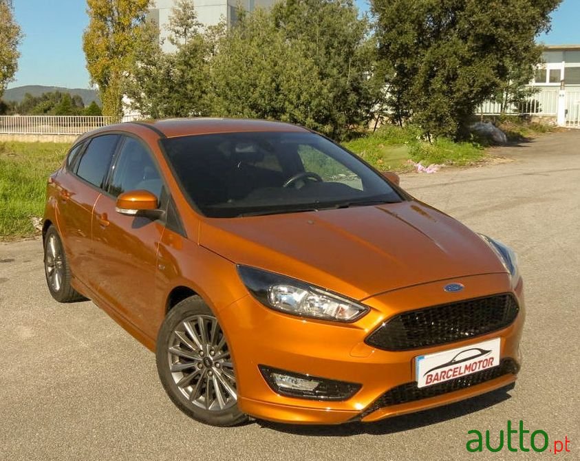 2017' Ford Focus photo #1