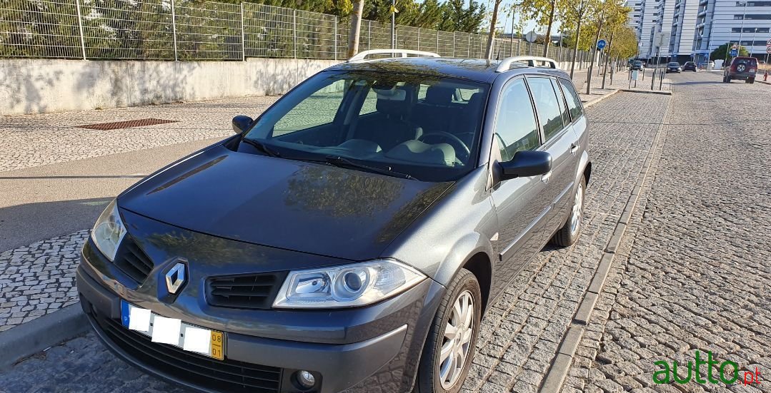 2008' Renault Megane Break photo #2
