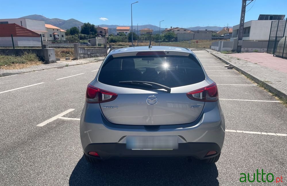 2015' Mazda 2 photo #5
