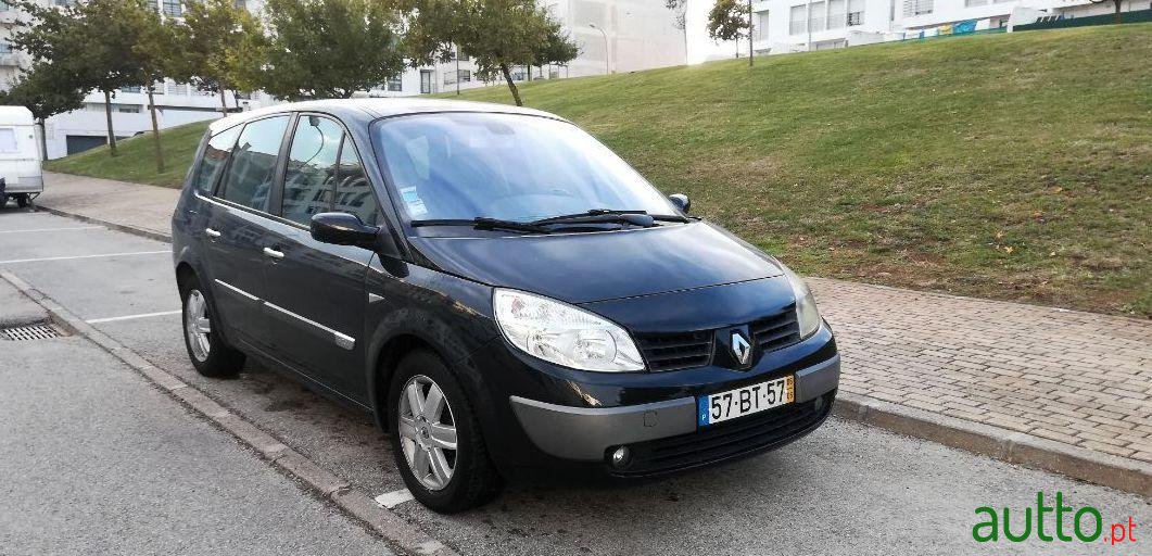 2006' Renault Grand Scenic photo #4