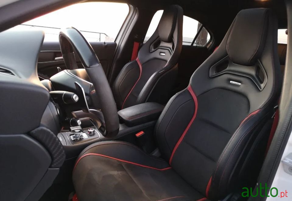 2018' Mercedes-Benz A-45 Amg photo #4