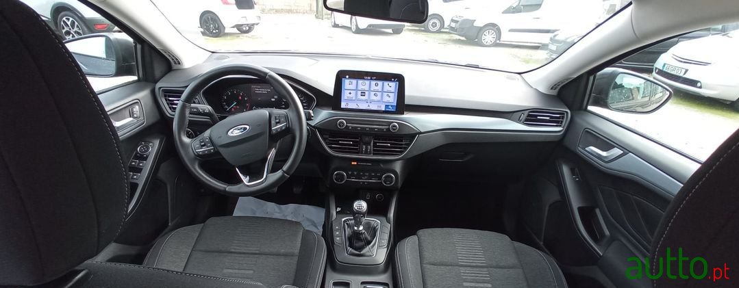 2019' Ford Focus photo #3