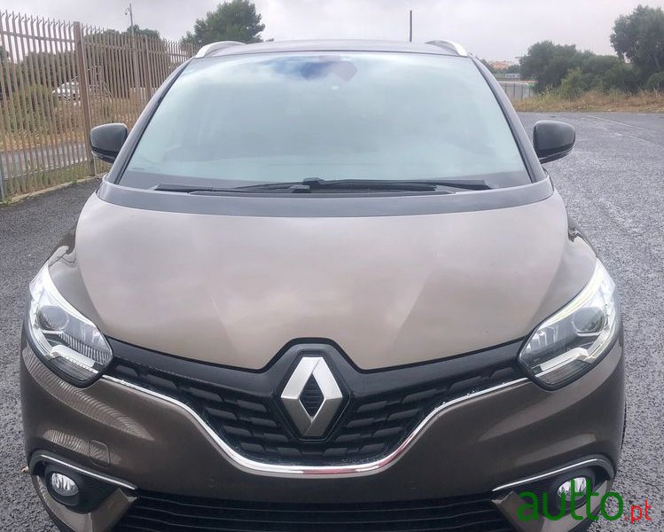 2018' Renault Scenic photo #3