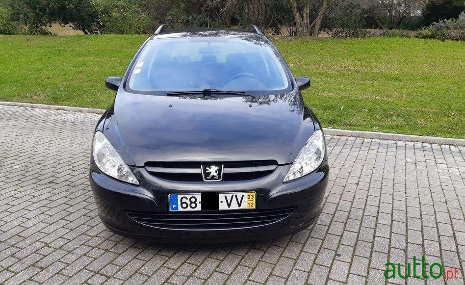 2003' Peugeot 307 Sw photo #2