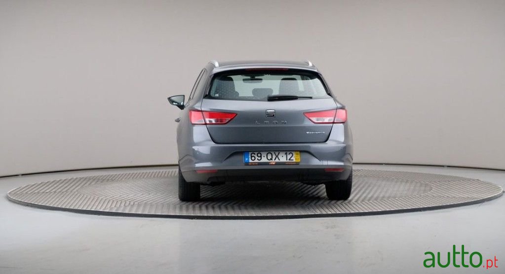 2016' SEAT Leon photo #5