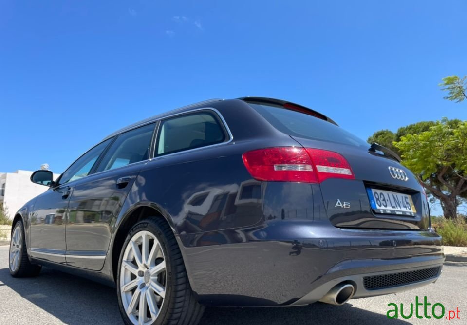 2011' Audi A6 Avant photo #3