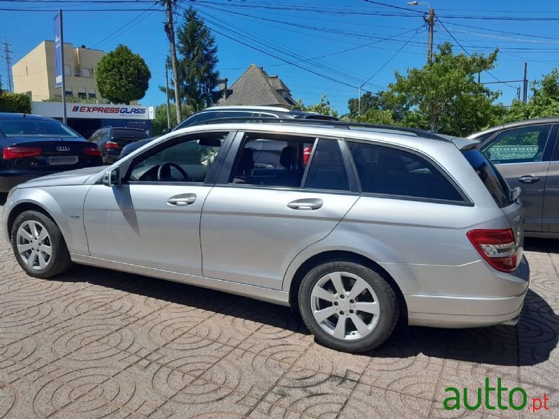 2010' Mercedes-Benz C-220 photo #5