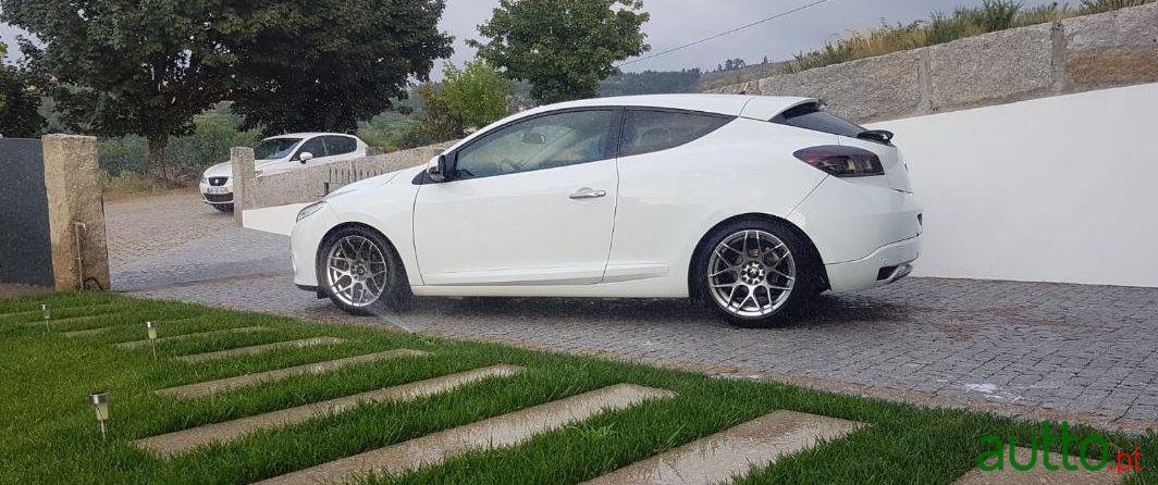 2009' Renault Megane Dynamique S photo #3