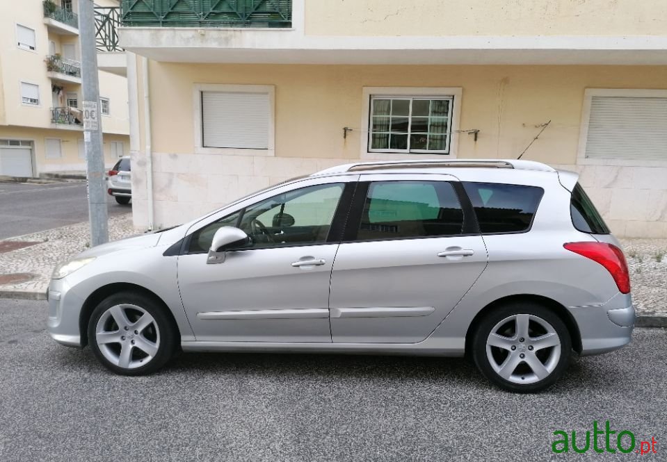 2008' Peugeot 308 Sw photo #3