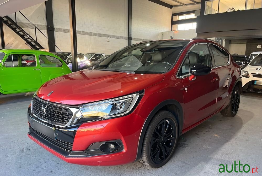 2017' DS Automobiles Ds4 Crossback photo #5