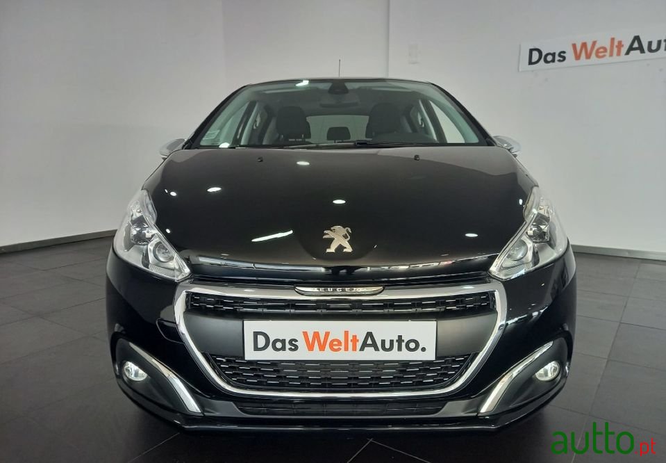 2017' Peugeot 208 photo #2