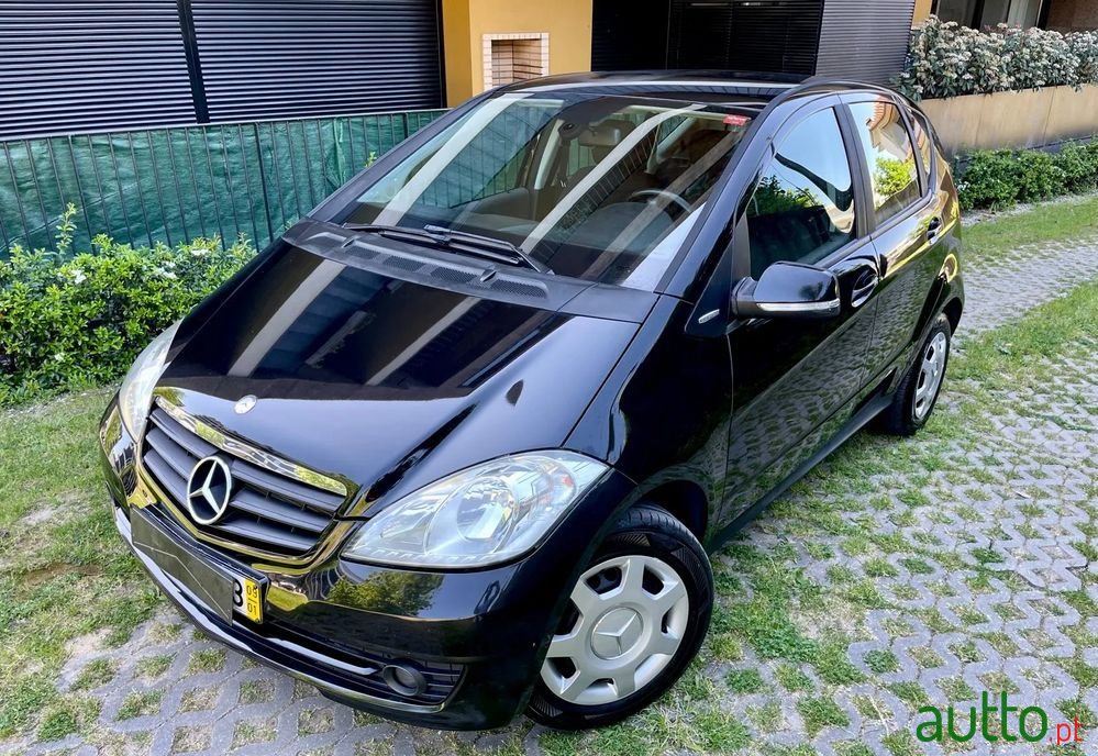 2009' Mercedes-Benz A 150 photo #1