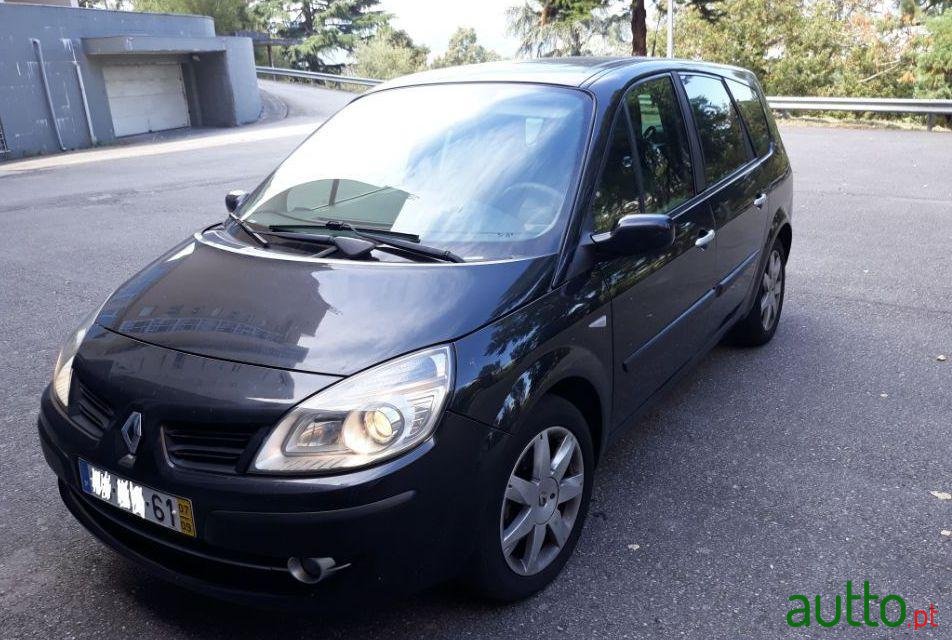 2007' Renault Grand Scenic photo #1