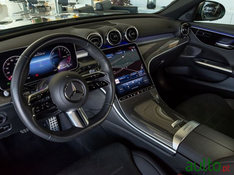 2024' Mercedes-Benz Classe C De Amg Line photo #6