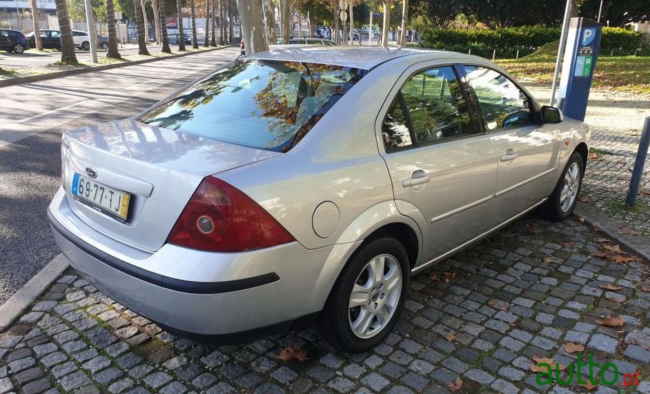 2002' Ford Mondeo 1.8 Ghia photo #3