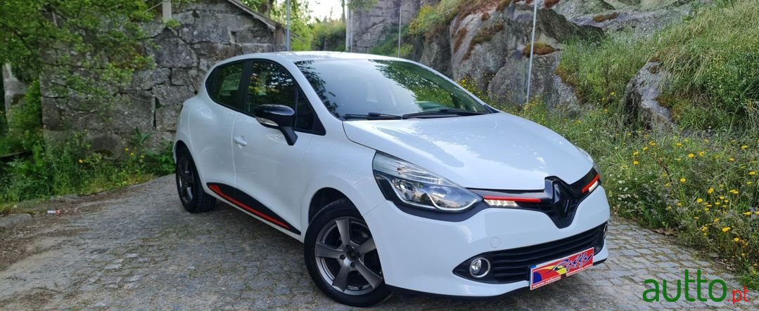 2015' Renault Clio photo #3