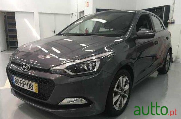 2016' Hyundai i20 1.1 Crdi Comfort+P.Look+Jll16 photo #2