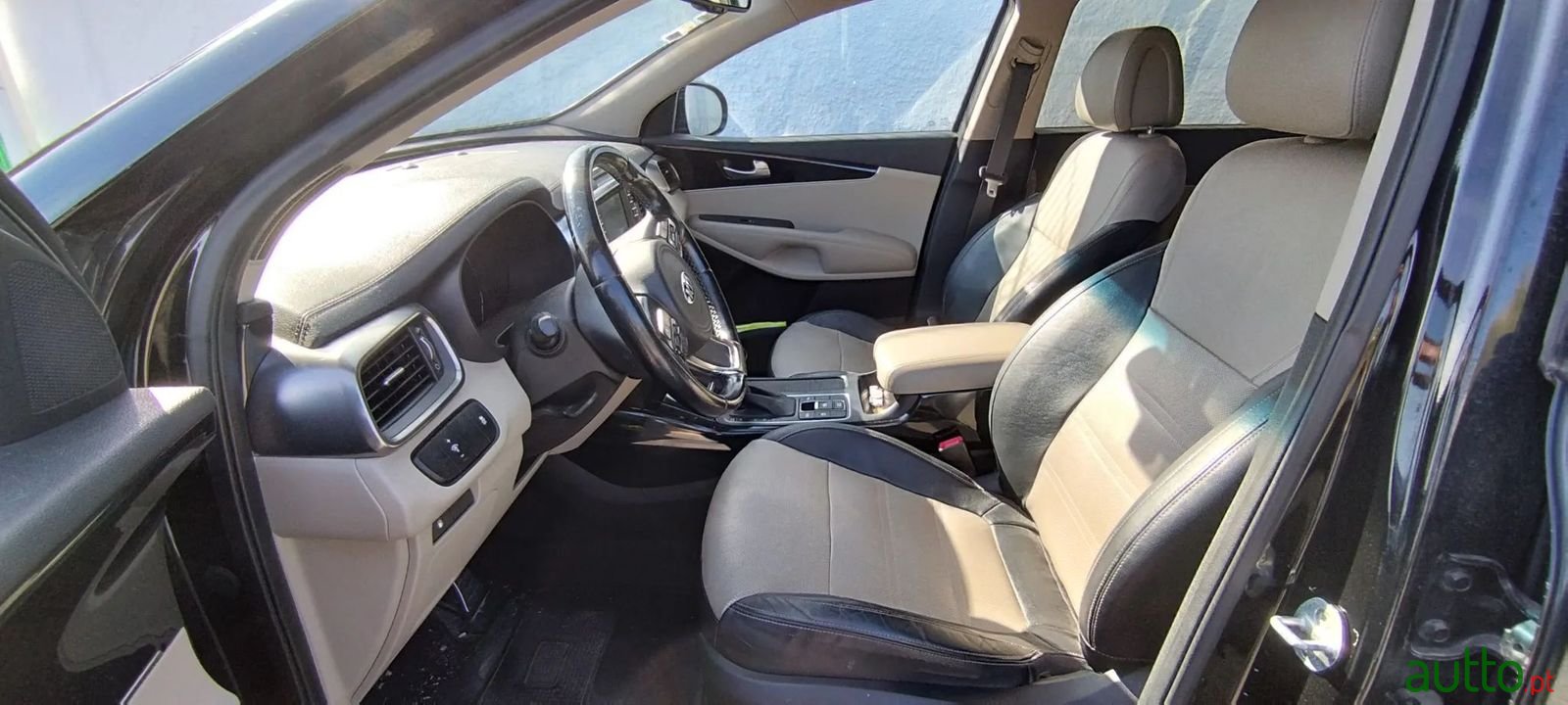 2015' Kia Sorento photo #4