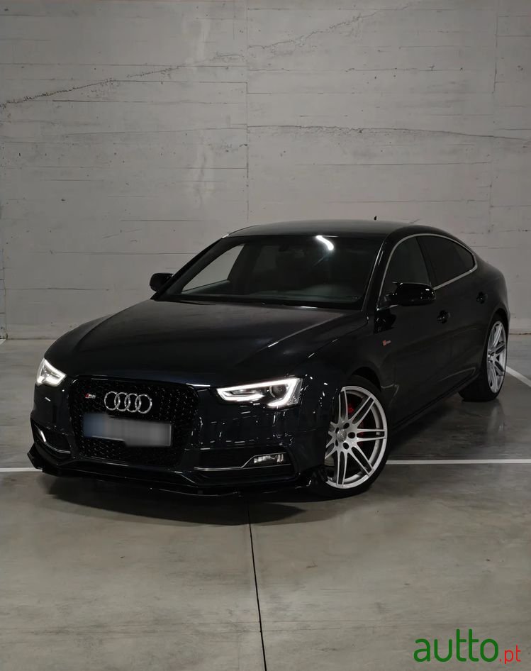 2012' Audi S5 Sportback photo #1