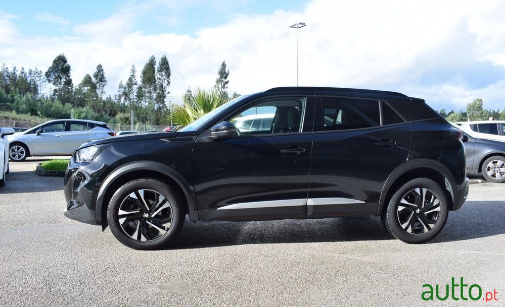 2021' Peugeot 2008 1.2 Puretech Allure photo #5