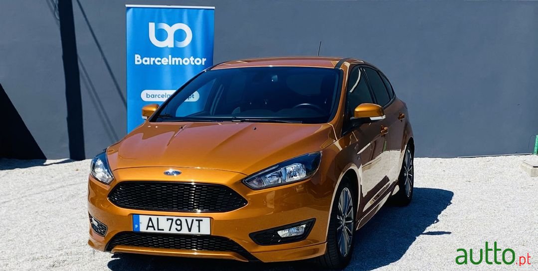 2017' Ford Focus photo #1