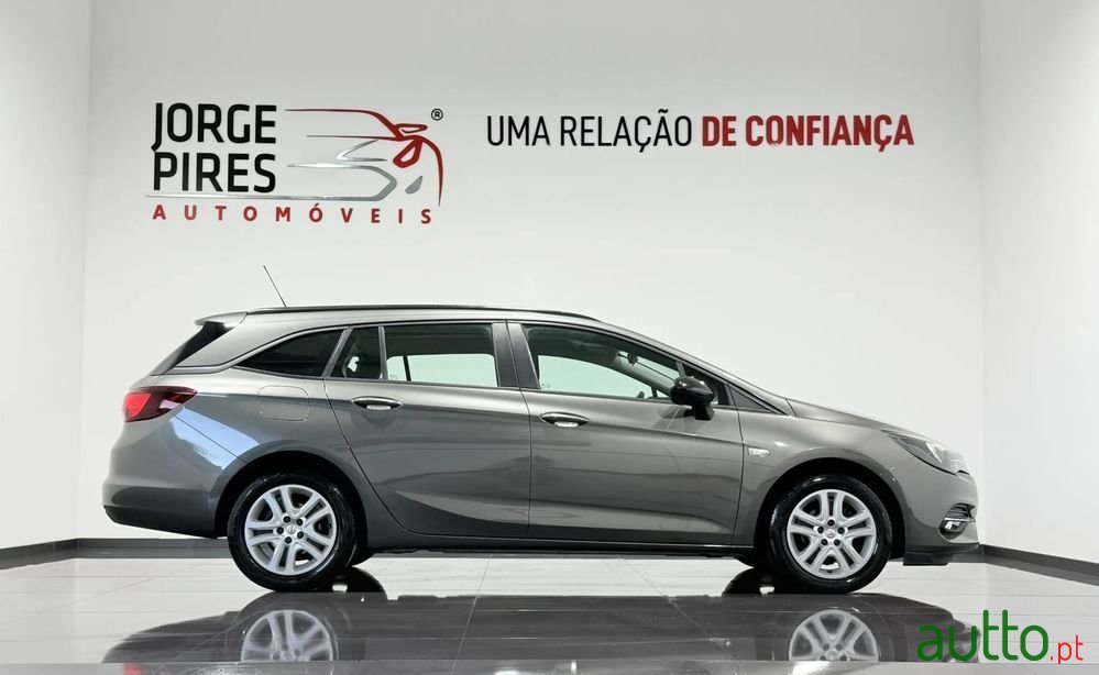 2021' Opel Astra Sports Tourer photo #4