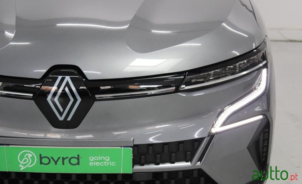 2022' Renault Megane E-Tech photo #4