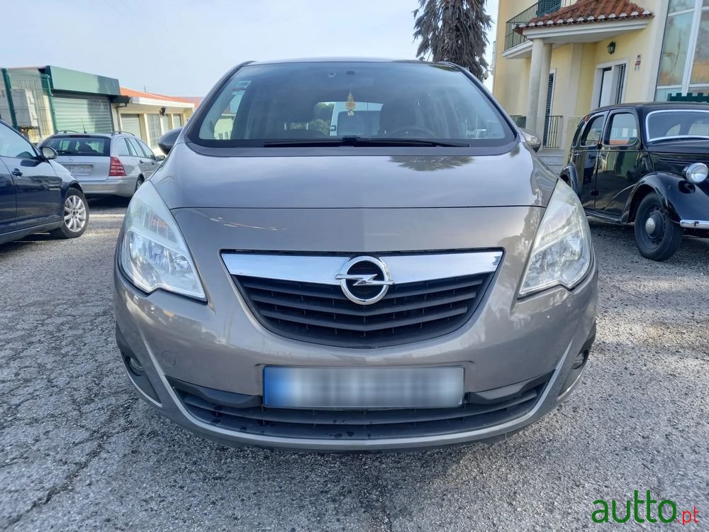 2010' Opel Meriva photo #2