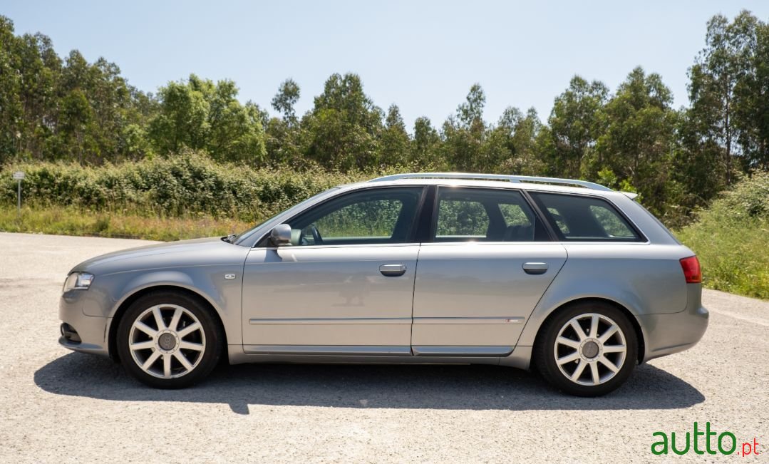2006' Audi A4 Avant photo #2