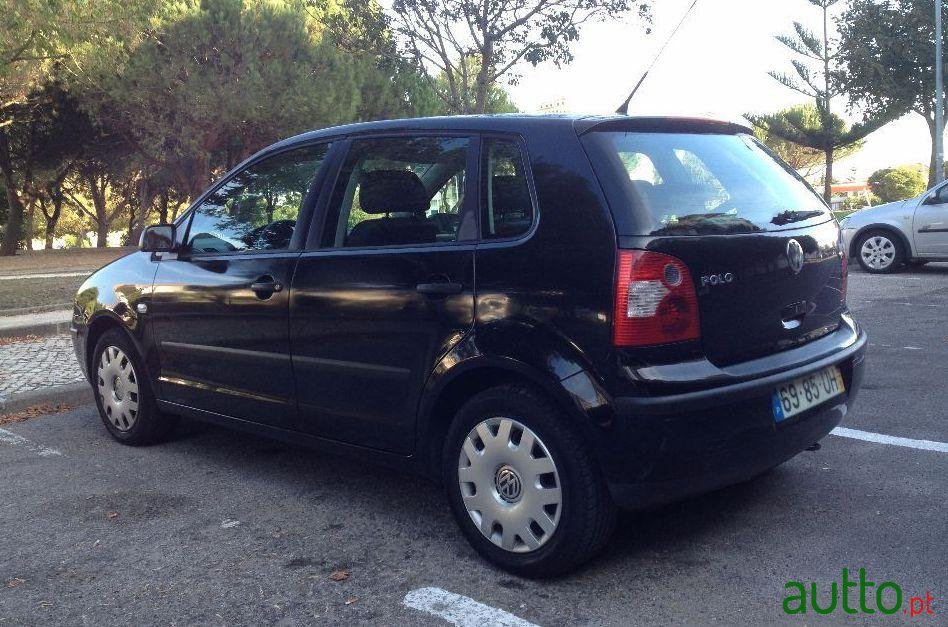 2002' Volkswagen Polo photo #4